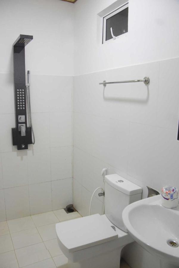 Hotel H2O Гампола Экстерьер фото